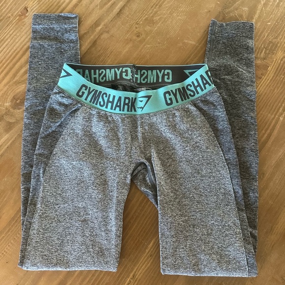5 pair of gymshark leggings size small - Picture 4 of 16